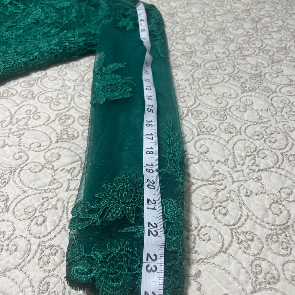 Long Green Color Gown Size 6-8 - Picture 5 of 16